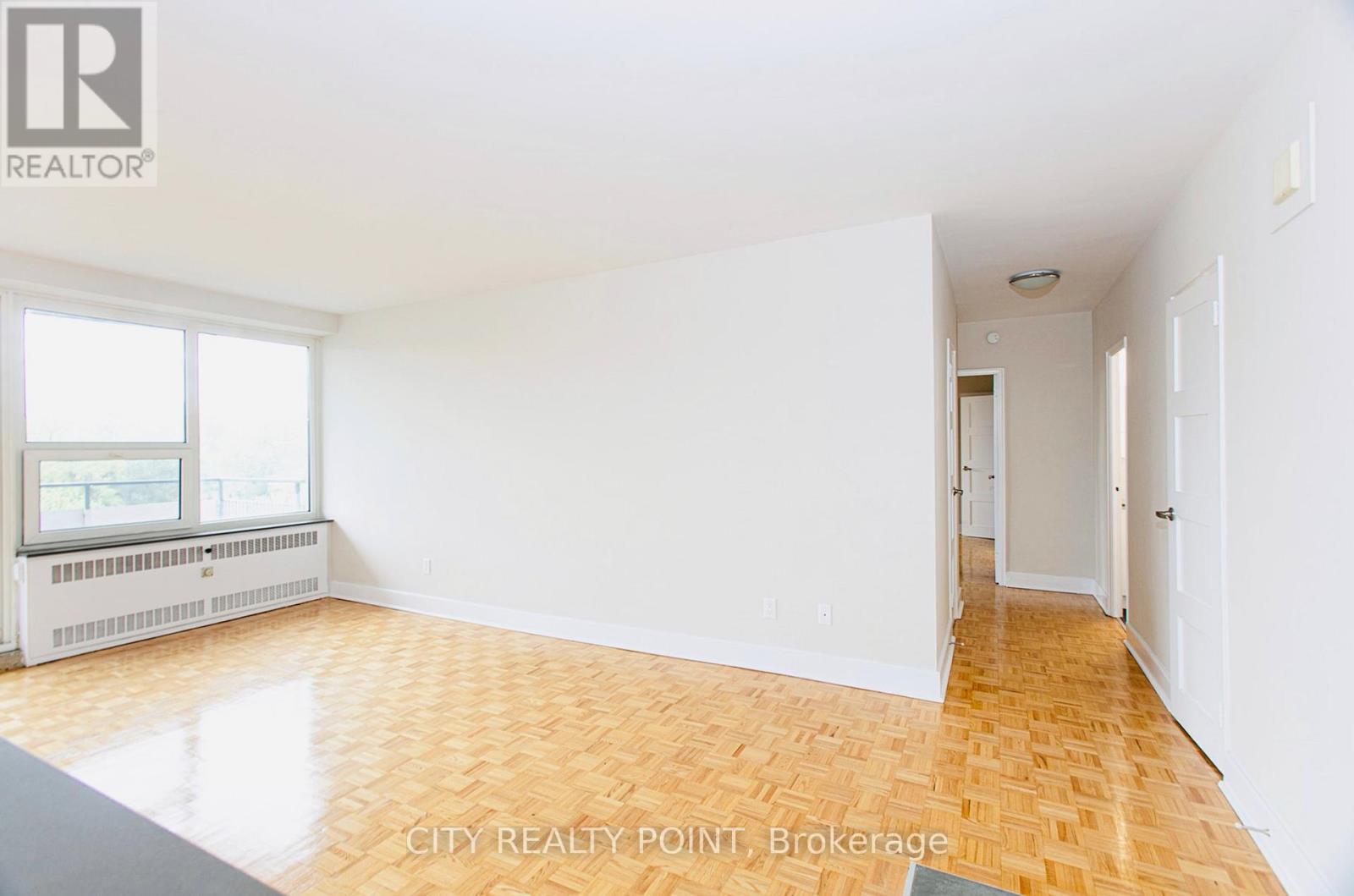 702 - 10 Shallmar Boulevard, Toronto (Forest Hill North), Ontario  M5N 1J4 - Photo 8 - C12194040