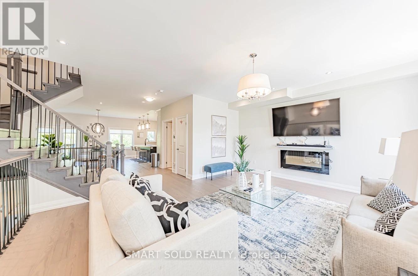 29 Plowman Lane, Richmond Hill, Ontario  L4S 0G4 - Photo 9 - N12191033