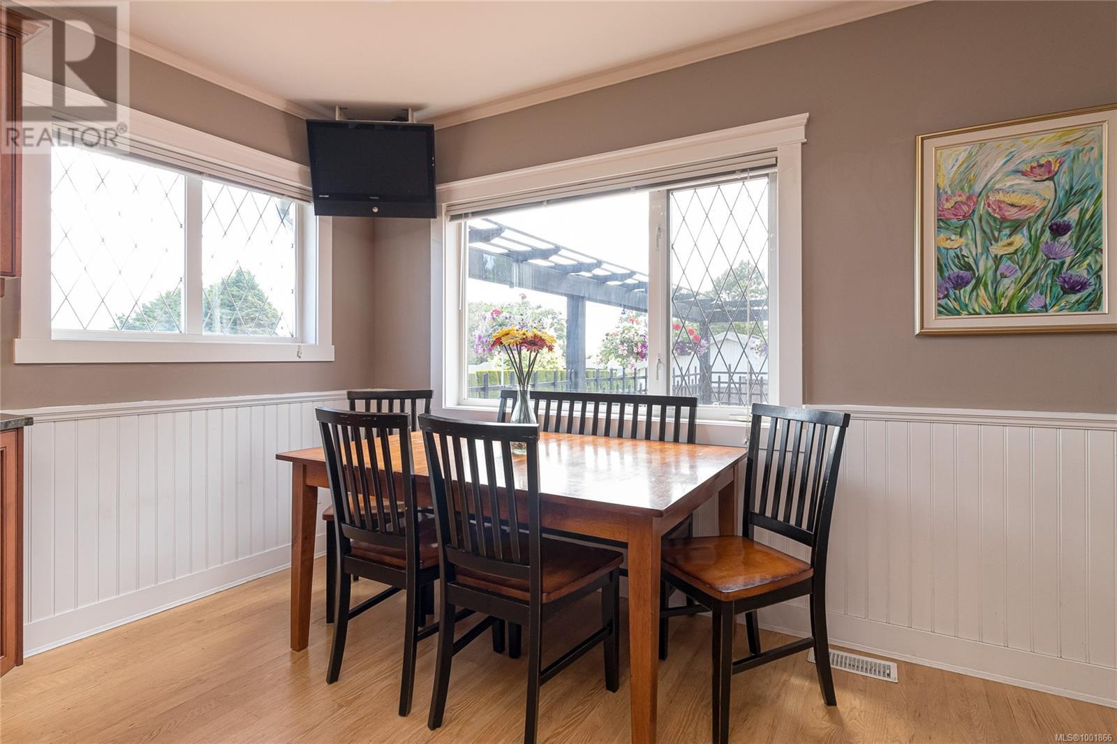Property at 4228 Westervelt Pl image 4