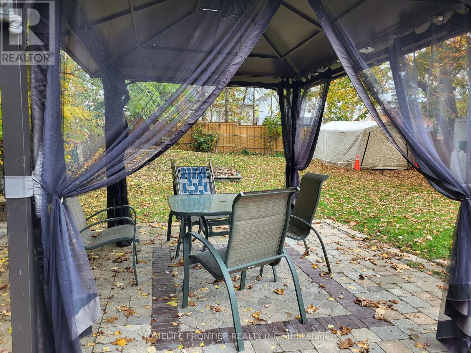 304 Old Homestead Road, Georgina, Ontario  L4P 1E7 - Photo 17 - N12194054