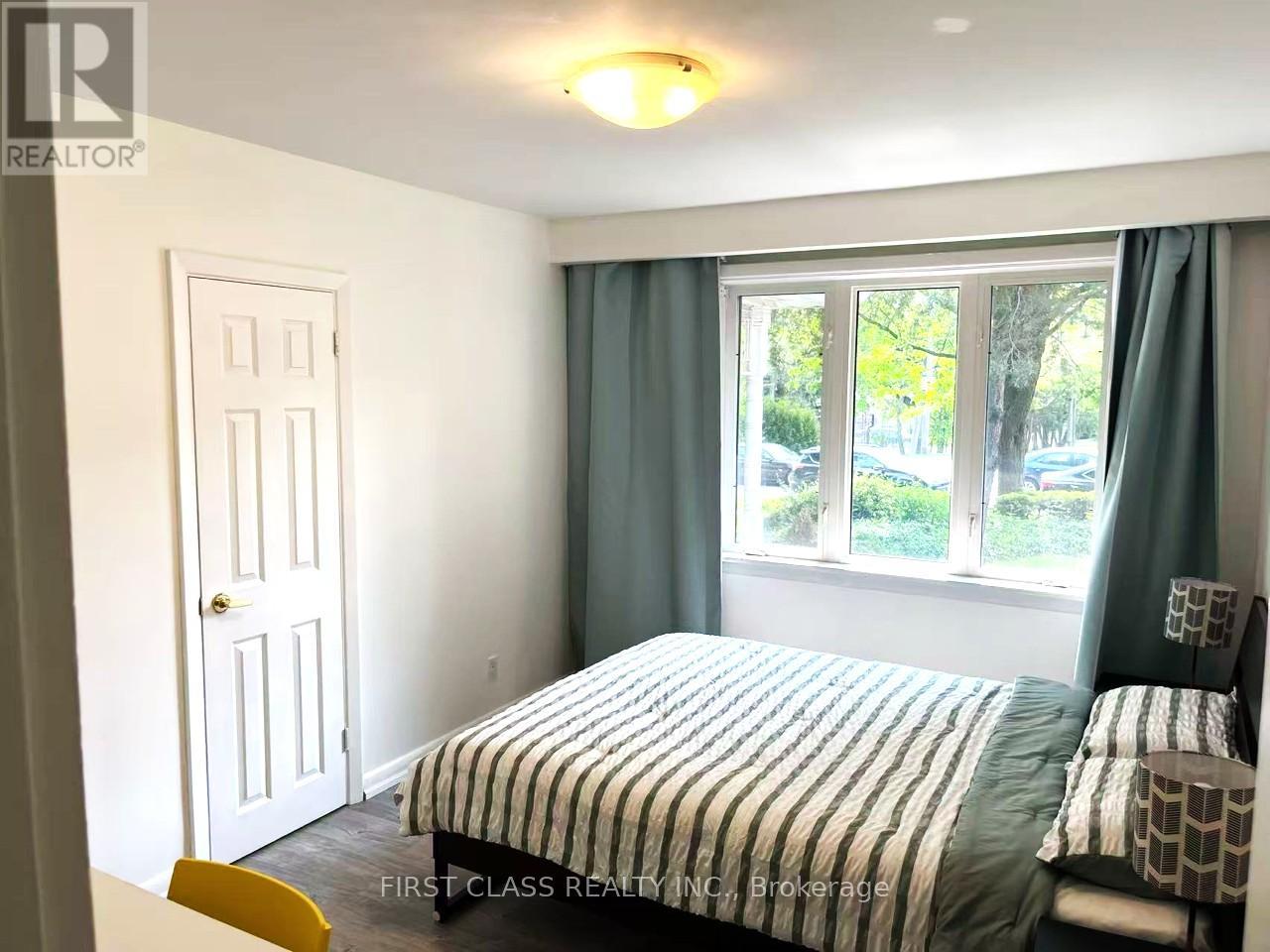 2631 Bayview Avenue, Toronto, Ontario  M2L 1B6 - Photo 9 - C12188182