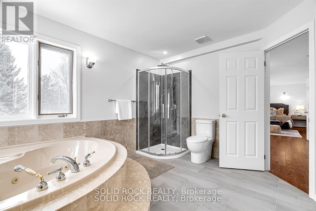 42 Marchbrook Circle, Ottawa, Ontario  K2W 1A1 - Photo 23 - X12194060