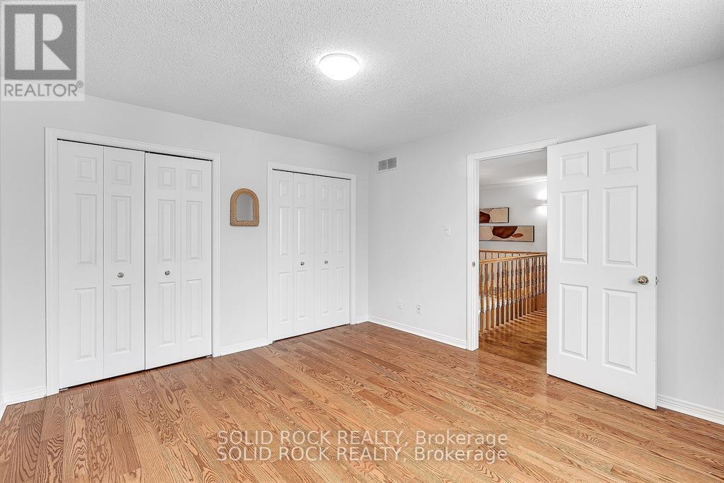 42 Marchbrook Circle, Ottawa, Ontario  K2W 1A1 - Photo 25 - X12194060