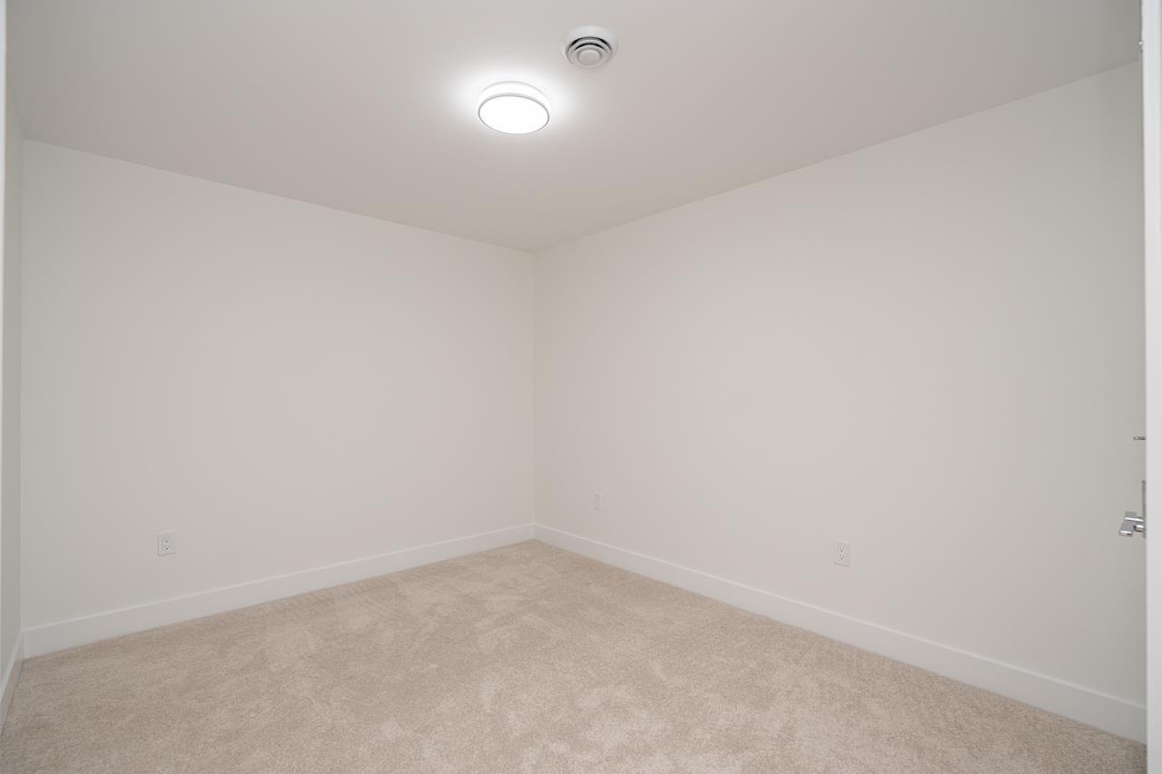 20545 74b Avenue, Langley, British Columbia  V2Y 3S8 - Photo 32 - R3008204