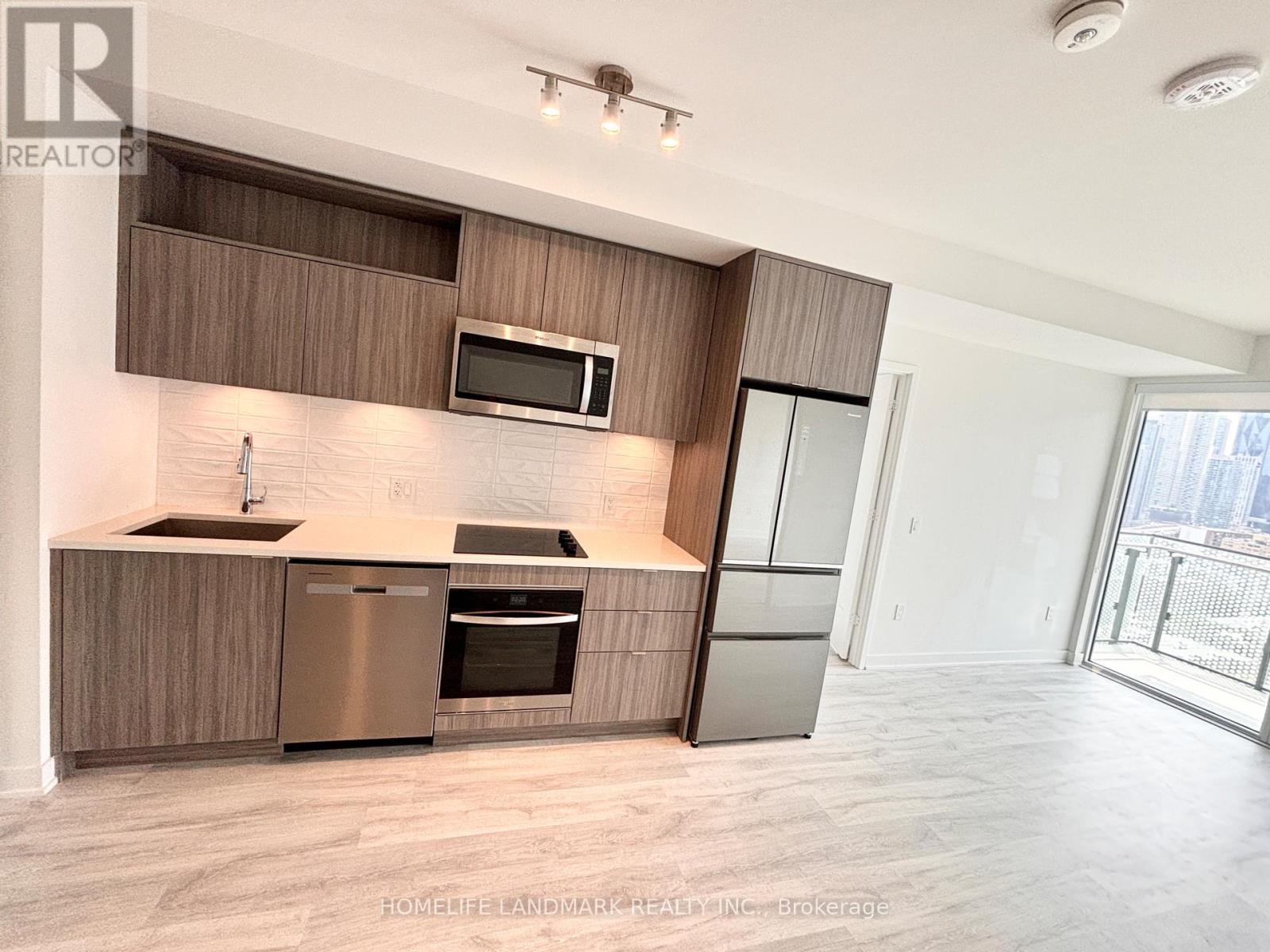2030 - 135 Lower Sherbourne Street, Toronto, Ontario  M5A 1Y4 - Photo 9 - C12194069