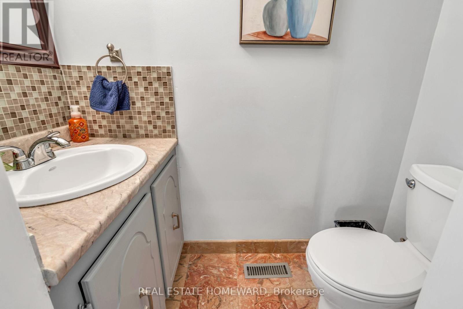2032 Shannon Drive, Mississauga (Sheridan), Ontario  L5H 3W3 - Photo 14 - W12193910