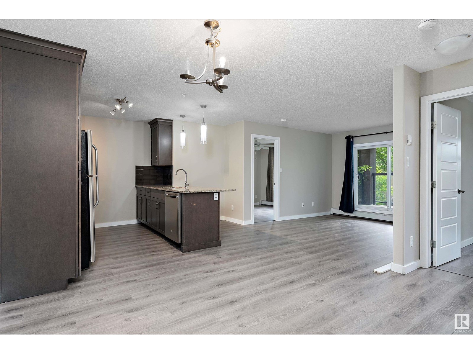 #153 7805 71 St Nw, Edmonton, Alberta  T6B 3V6 - Photo 3 - E4440185