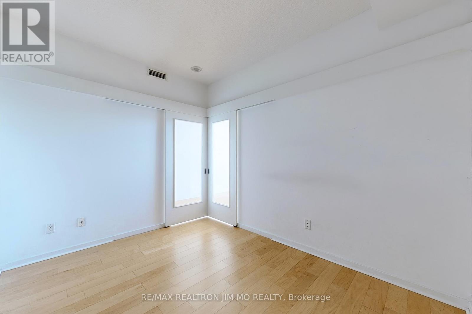 3508 - 208 Queens Quay W, Toronto, Ontario  M5J 2Y5 - Photo 13 - C12194091