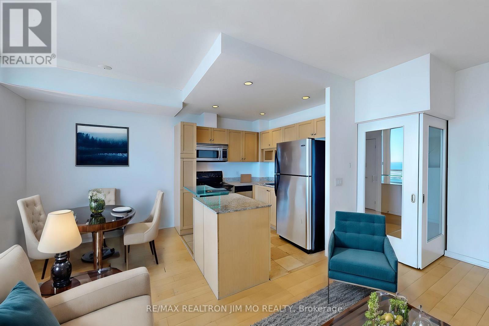 3508 - 208 Queens Quay W, Toronto, Ontario  M5J 2Y5 - Photo 9 - C12194091