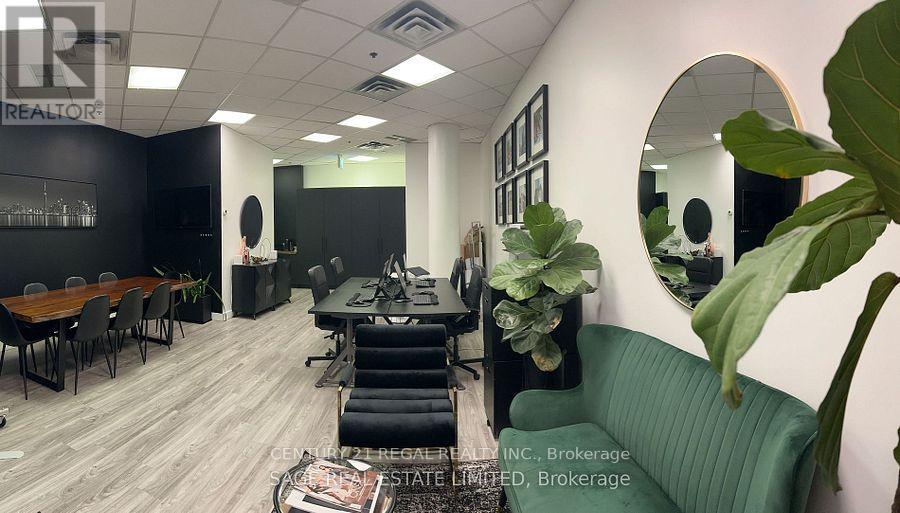M6 - 622 College Street, Toronto, Ontario  M6G 1B6 - Photo 3 - C12079111