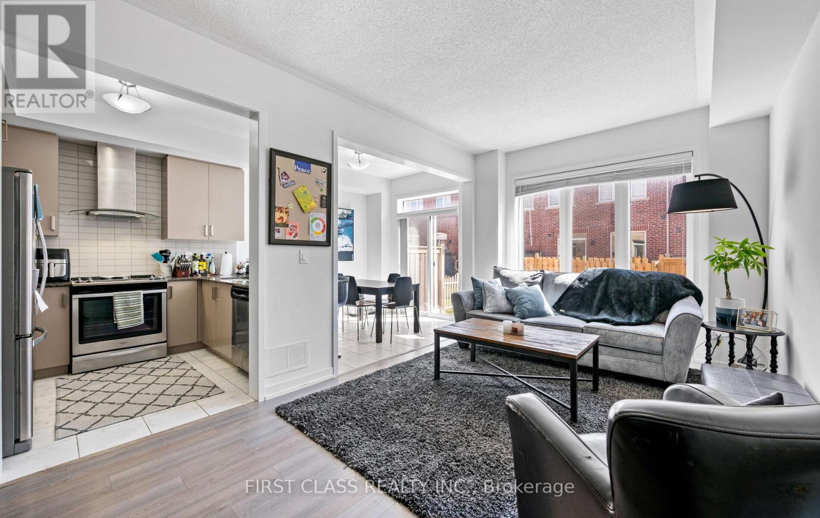 107 Knott End Crescent, Newmarket, Ontario  L3Y 0E4 - Photo 15 - N12194097