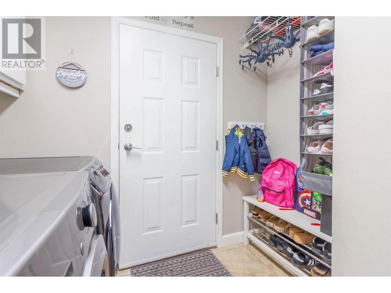 1872 Walnut Crescent, Coquitlam, British Columbia  V3J 7T1 - Photo 35 - R3010117