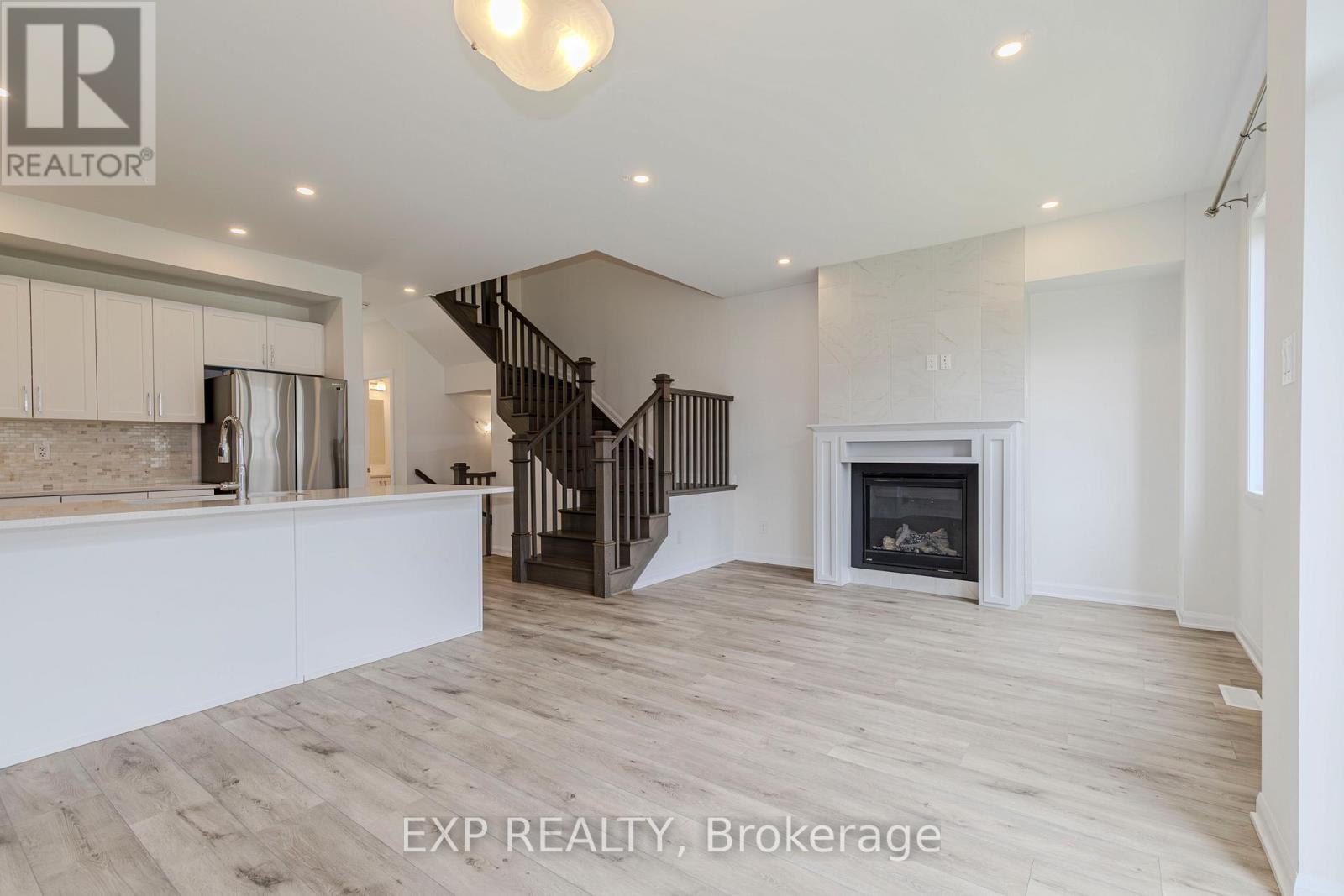 727 Cashmere Terrace, Ottawa, Ontario  K2J 6Z6 - Photo 8 - X12194110