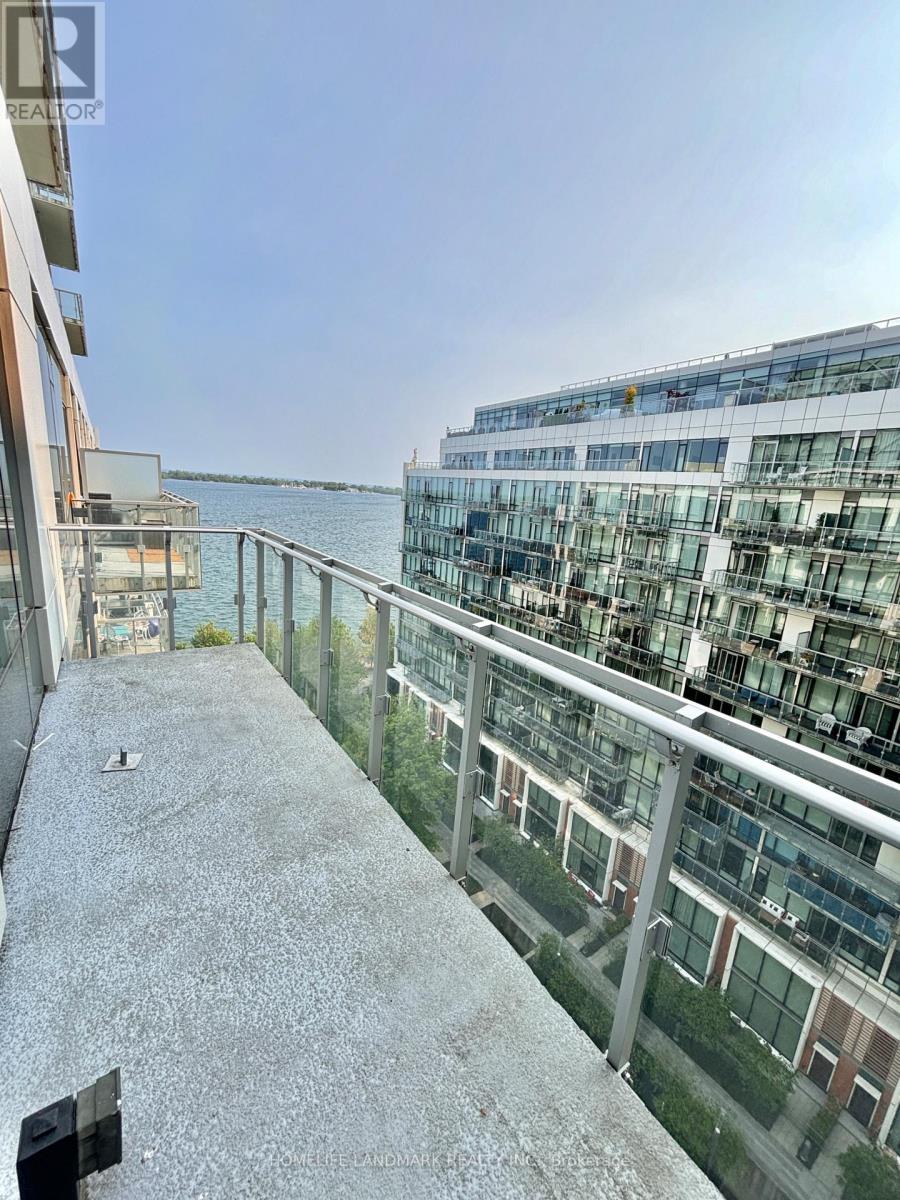 1029 - 39 QUEENS QUAY E, Toronto, Ontario