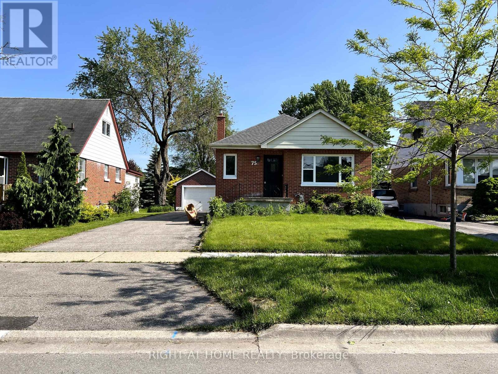 75 Pontiac Avenue, Oshawa, Ontario  L1G 3M1 - Photo 1 - E12194112