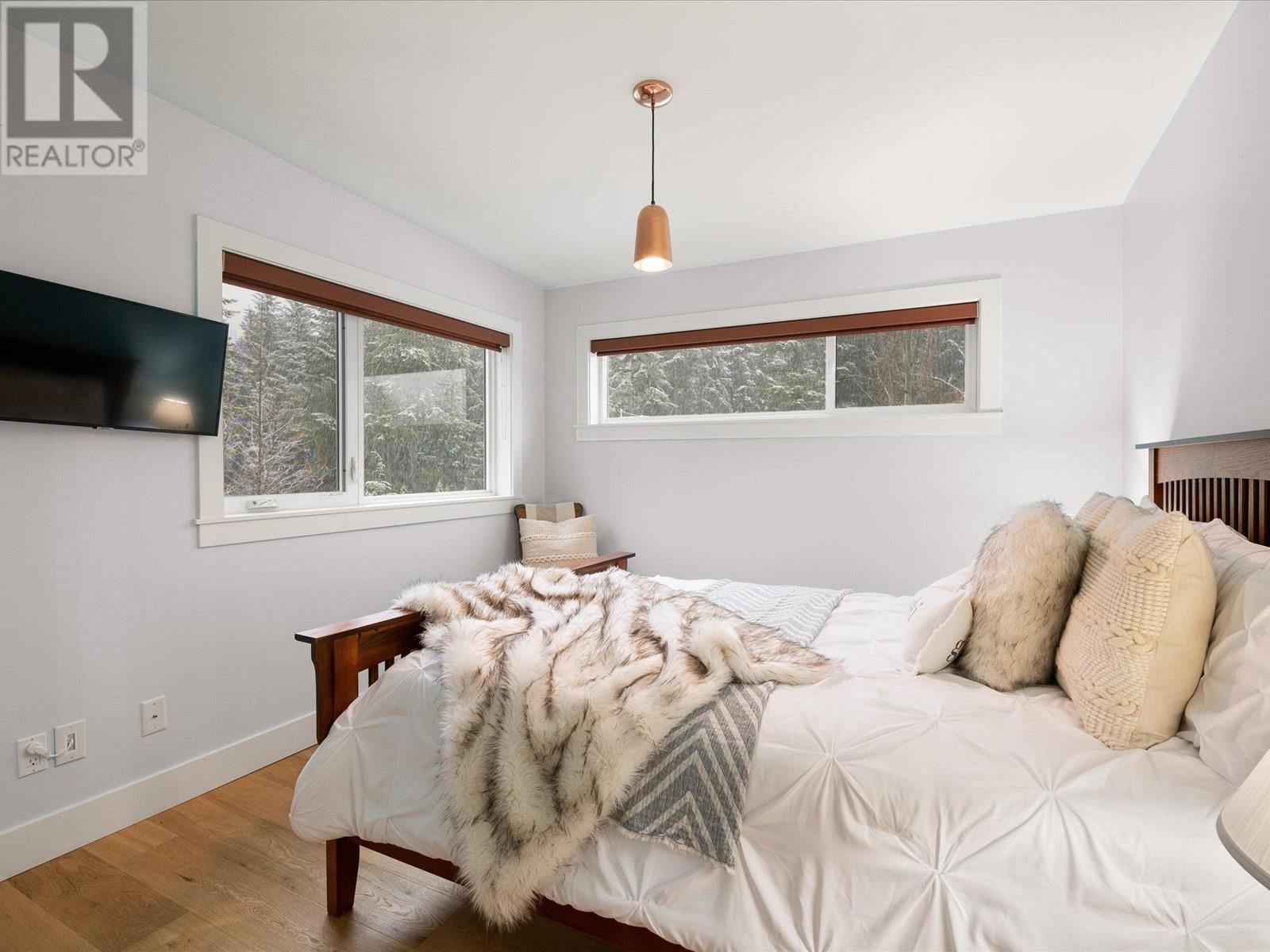 1087 Madeley Place, Whistler, British Columbia  V8E 0K6 - Photo 26 - R2983217