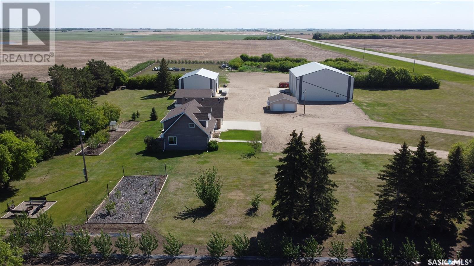 Round Valley Acreage, Round Valley Rm No. 410, Saskatchewan  S0K 4L0 - Photo 3 - SK008129