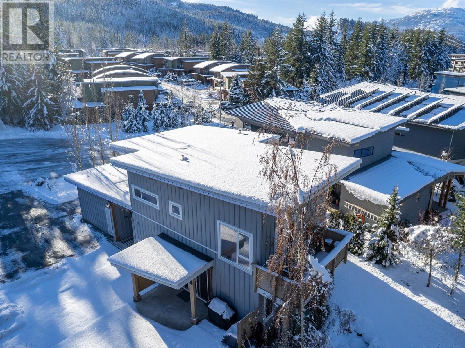 1087 Madeley Place, Whistler, British Columbia  V8E 0K6 - Photo 37 - R2983217