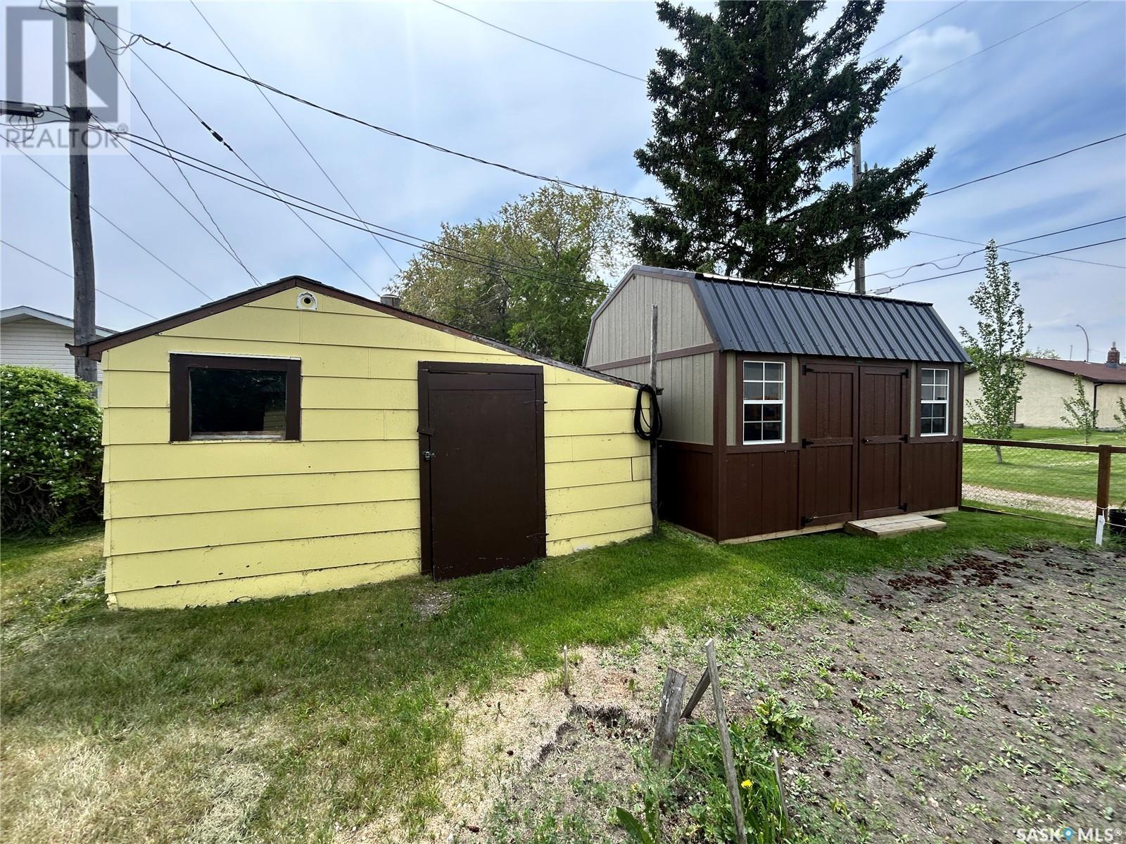 601 2nd Avenue, Spy Hill, Saskatchewan  S0A 3W0 - Photo 3 - SK008051