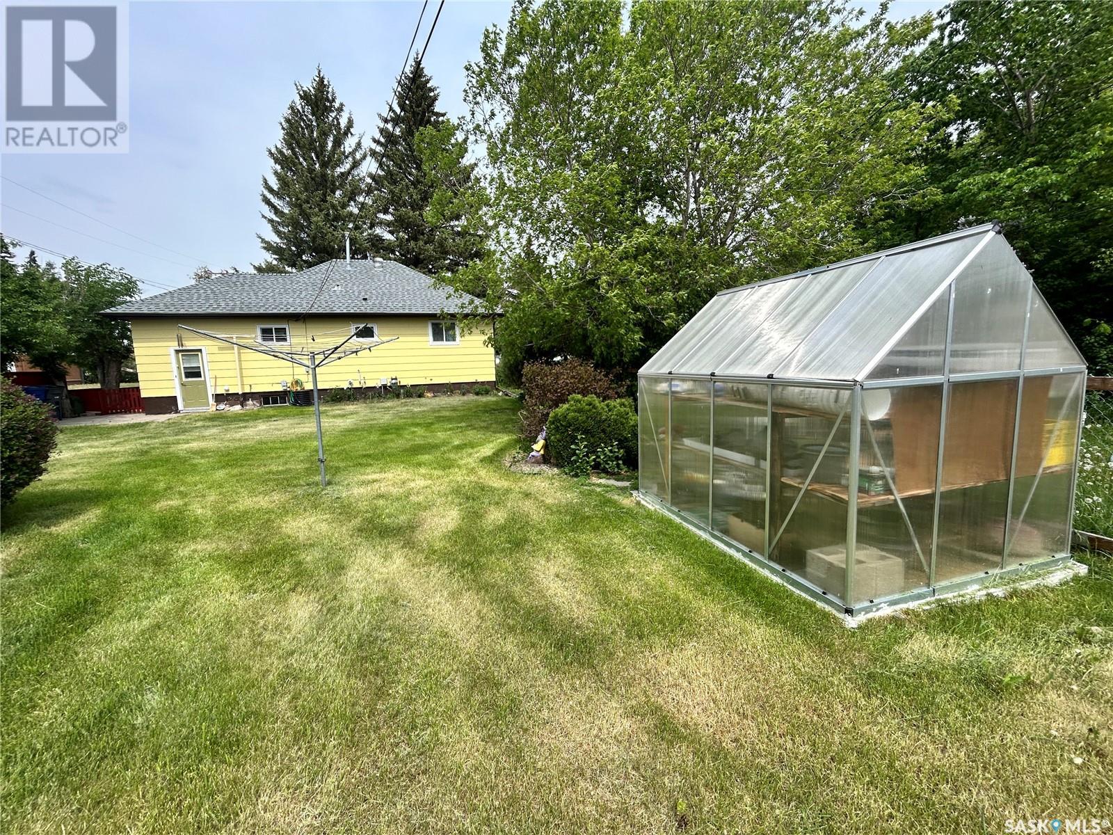 601 2nd Avenue, Spy Hill, Saskatchewan  S0A 3W0 - Photo 4 - SK008051