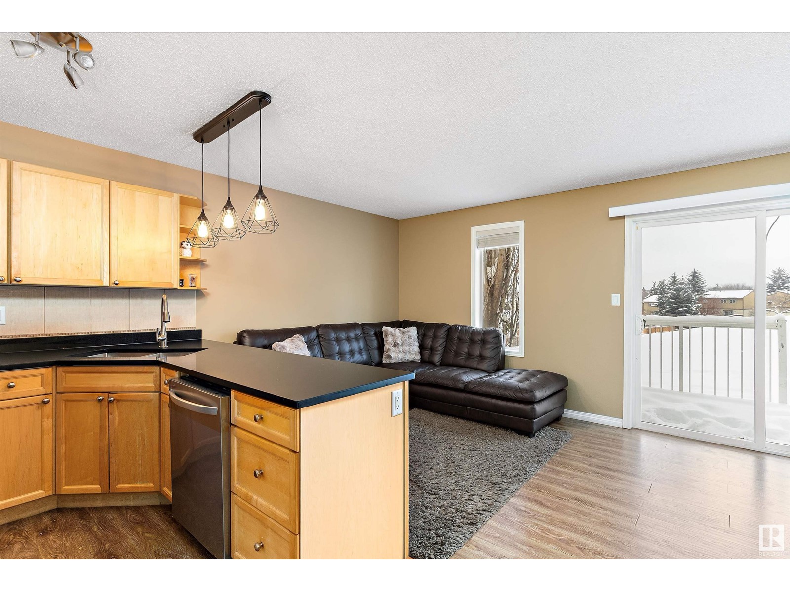 ##3 451 Hyndman Cr Nw, Edmonton, Alberta  T5A 5J3 - Photo 3 - E4439827