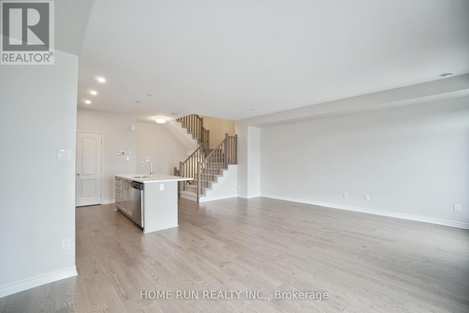 211 Pastel Way, Ottawa, Ontario  K2J 6M8 - Photo 8 - X12194155