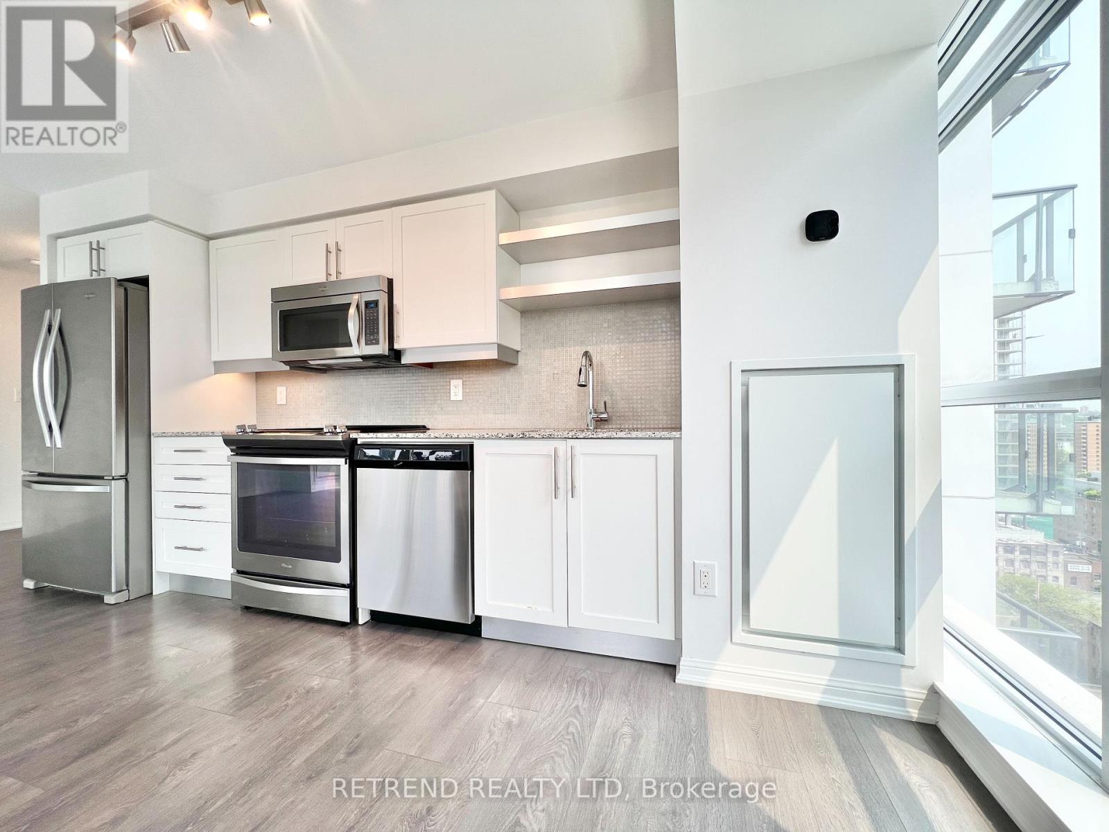 2204 - 400 Adelaide Street E, Toronto, Ontario  M5A 4S3 - Photo 8 - C12194137