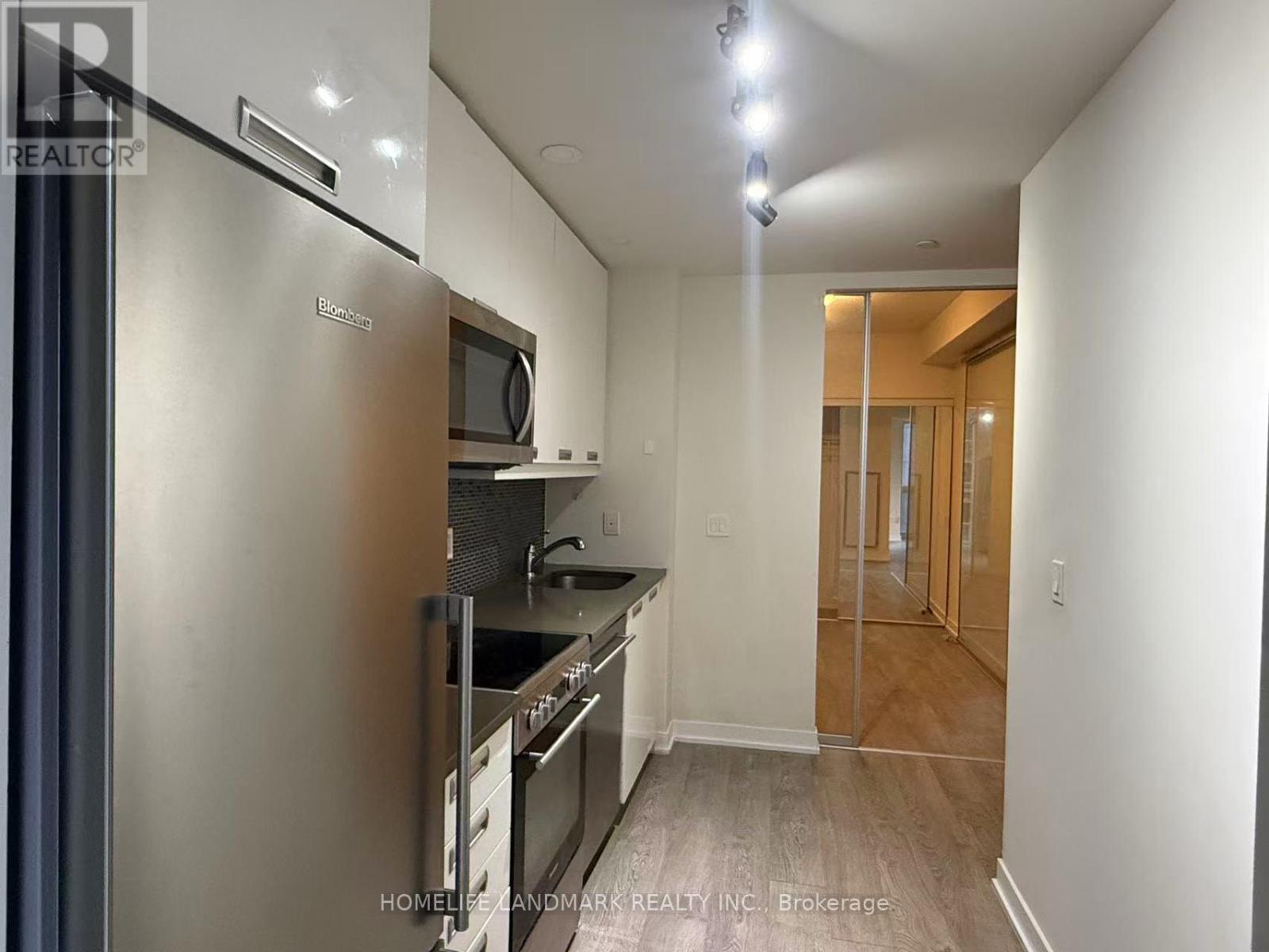 507 - 99 John Street, Toronto, Ontario  M5V 0S6 - Photo 6 - C12194144