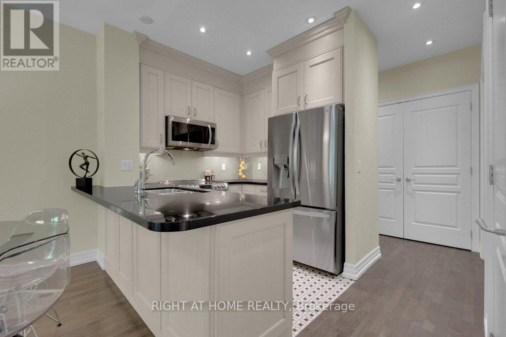216 - 20 Burkebrook Place, Toronto, Ontario  M4G 0A1 - Photo 11 - C12194146