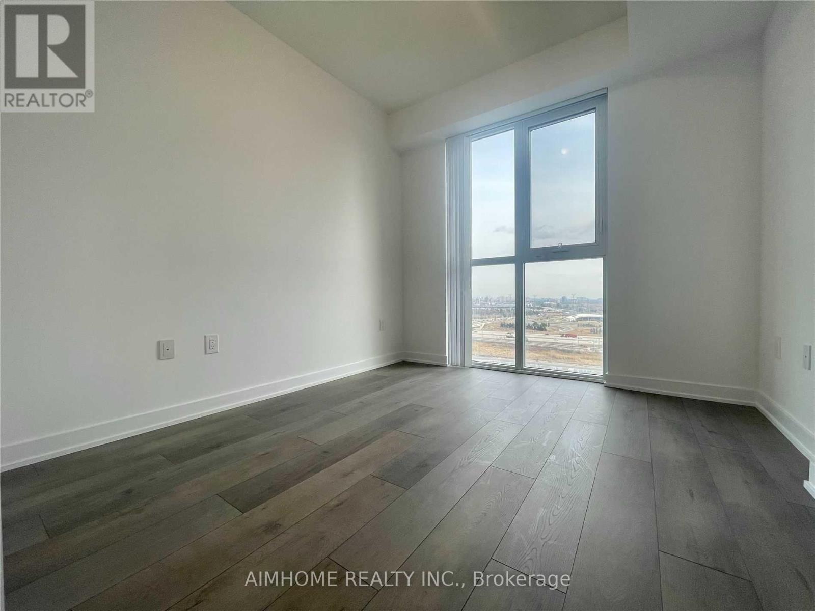 1605 - 38 Honeycrisp Crescent, Vaughan, Ontario  L4K 0M8 - Photo 9 - N12194138