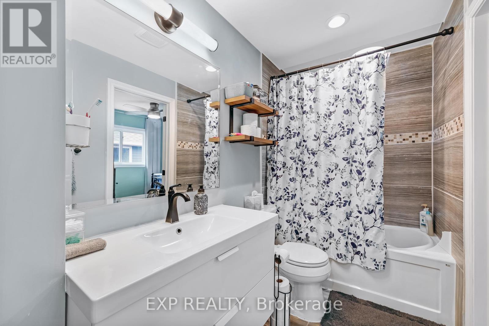 93 Lundy's Lane, Newmarket, Ontario  L3Y 3R9 - Photo 17 - N12194152