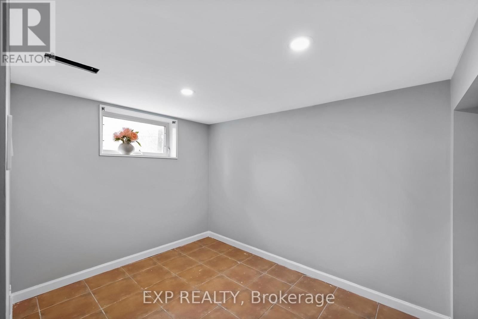 93 Lundy's Lane, Newmarket, Ontario  L3Y 3R9 - Photo 22 - N12194152