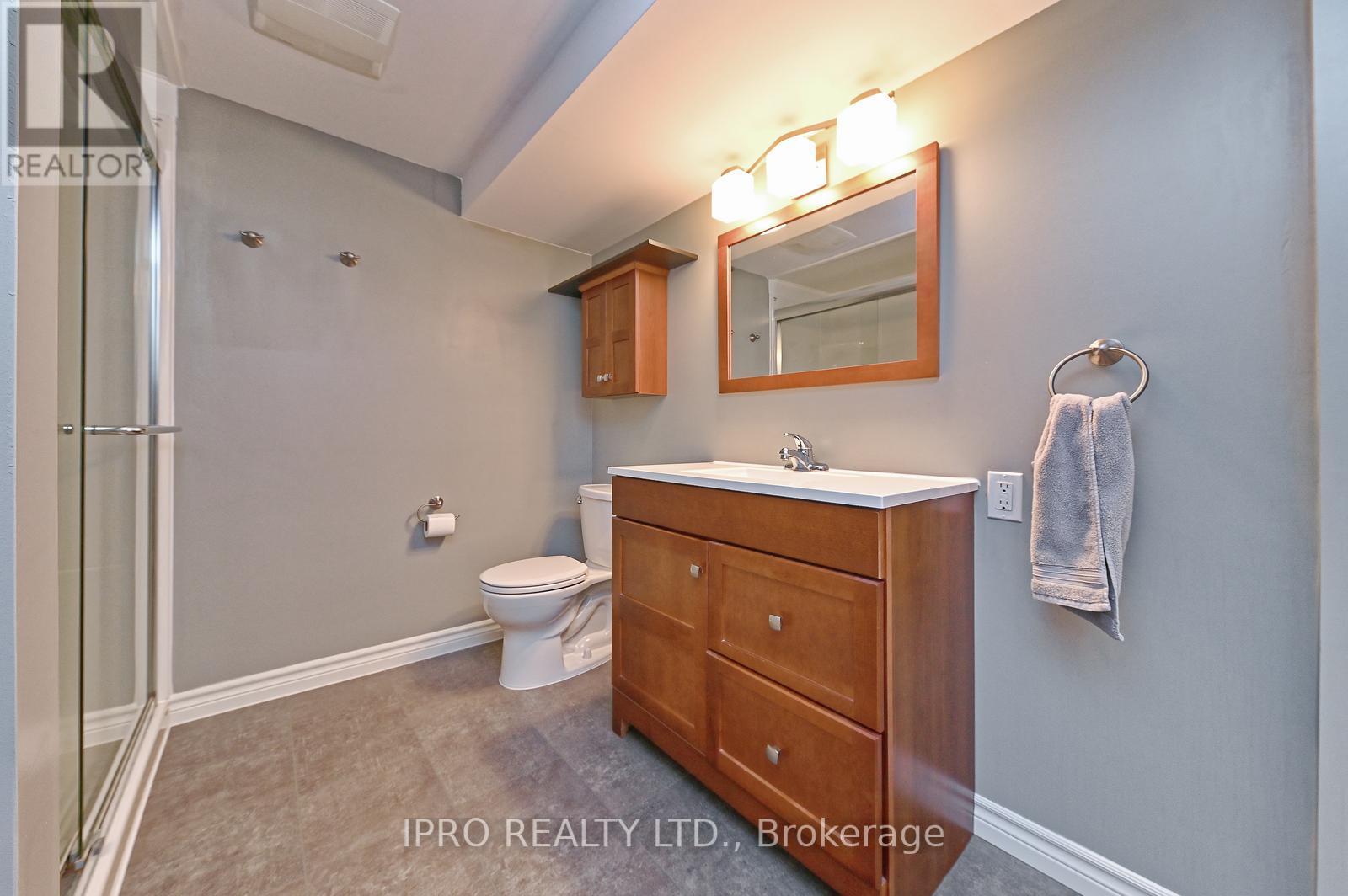 44 Moultrey Crescent, Halton Hills, Ontario  L7G 4N5 - Photo 18 - W12194147