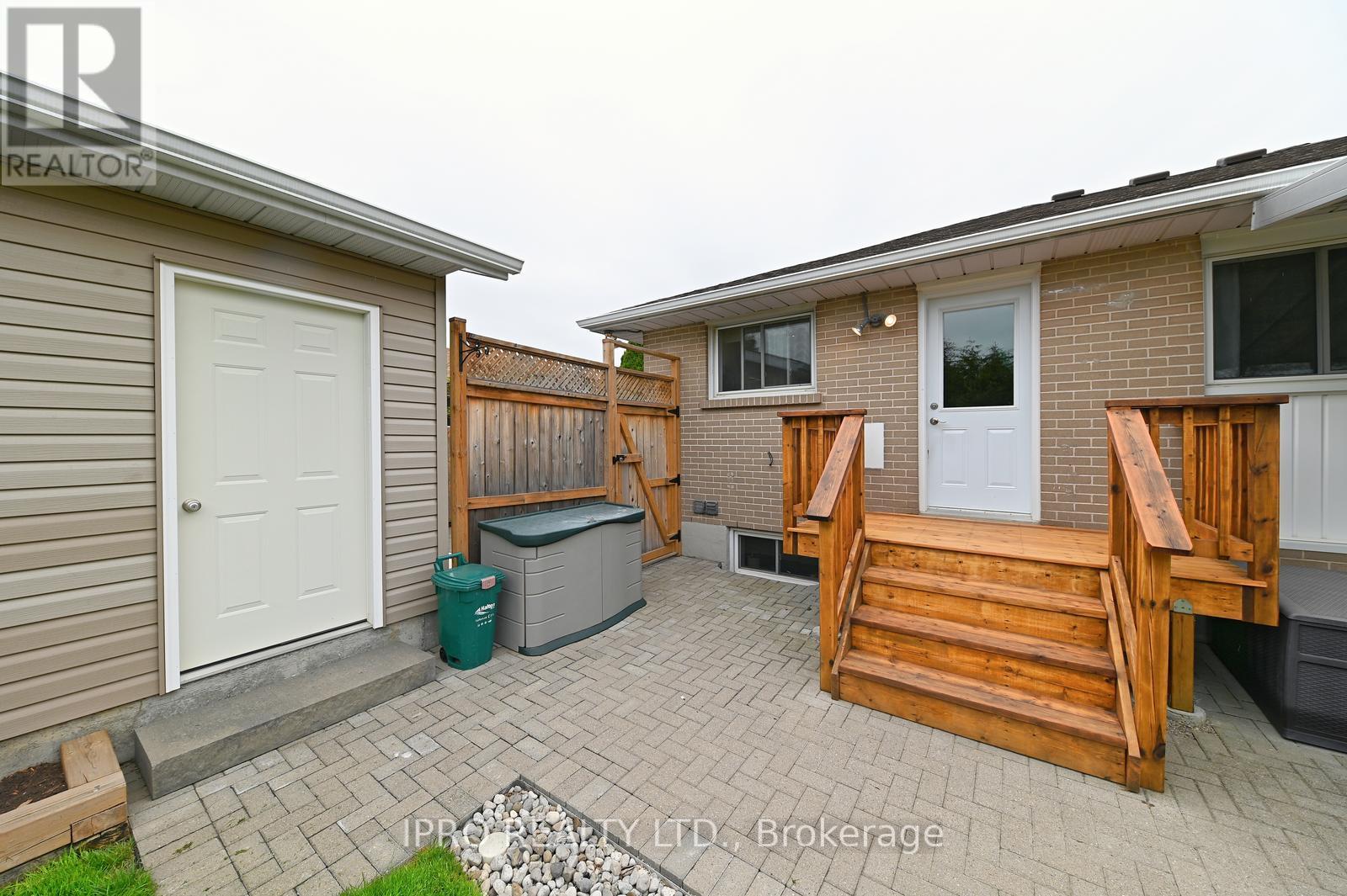44 Moultrey Crescent, Halton Hills, Ontario  L7G 4N5 - Photo 22 - W12194147