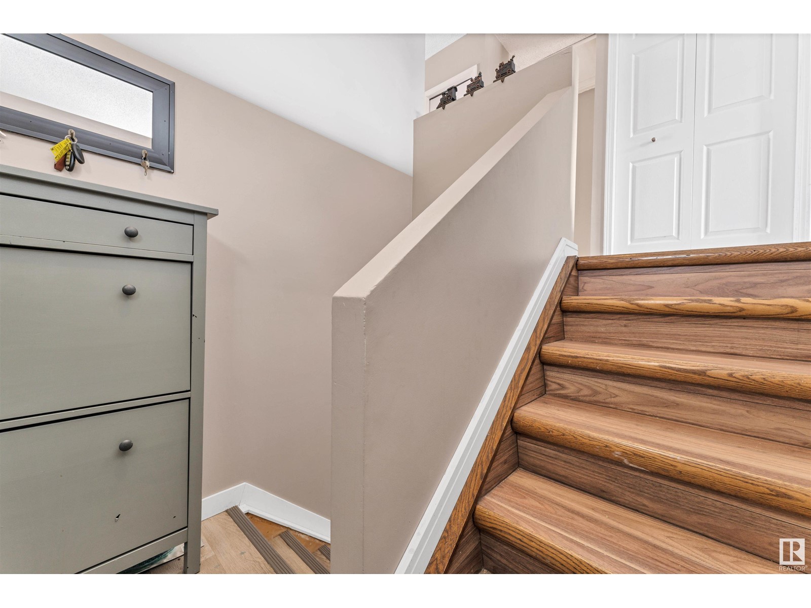 3552 12a Av Nw, Edmonton, Alberta  T6L 3L5 - Photo 6 - E4439338