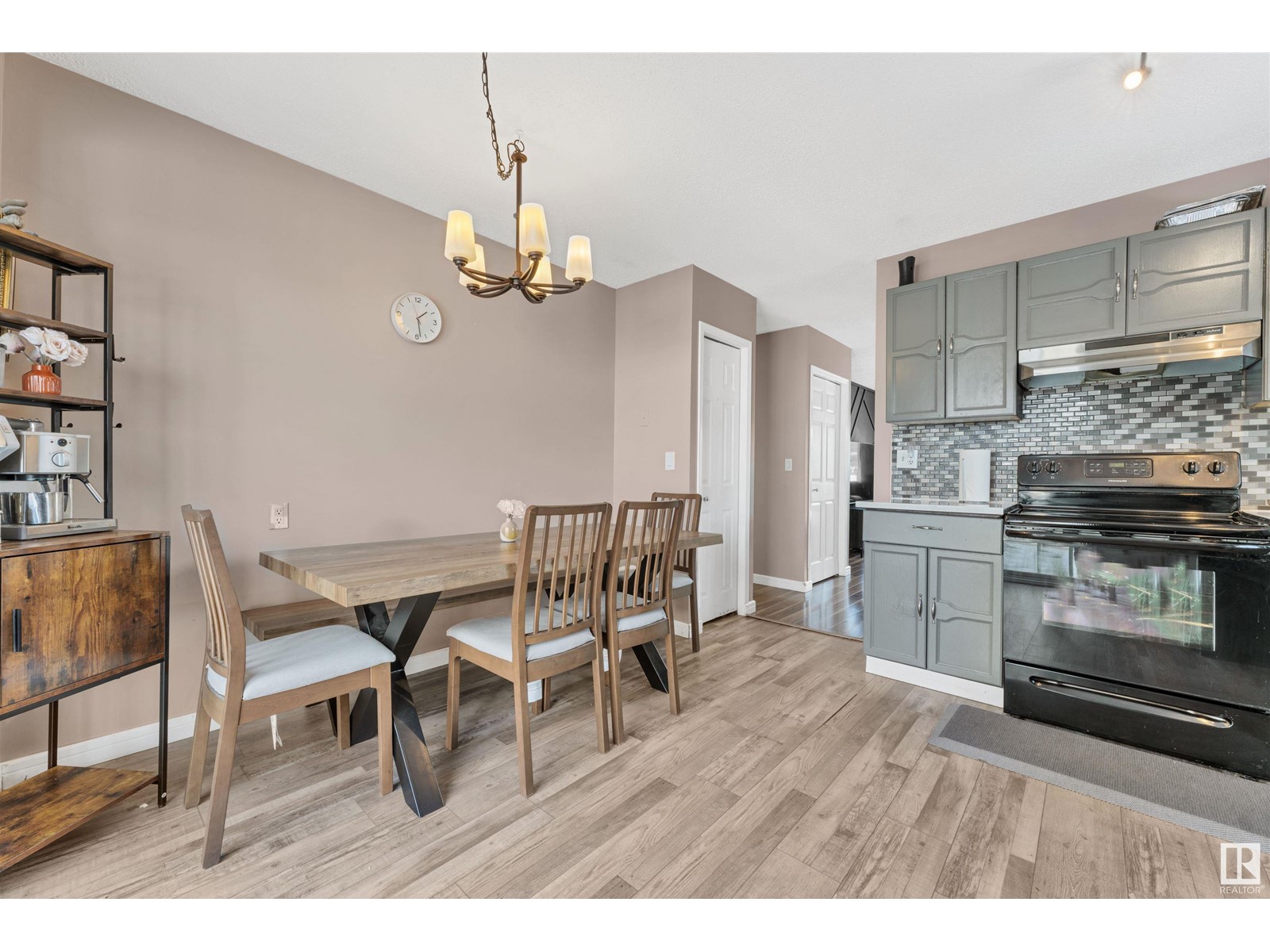 3552 12a Av Nw, Edmonton, Alberta  T6L 3L5 - Photo 16 - E4439338
