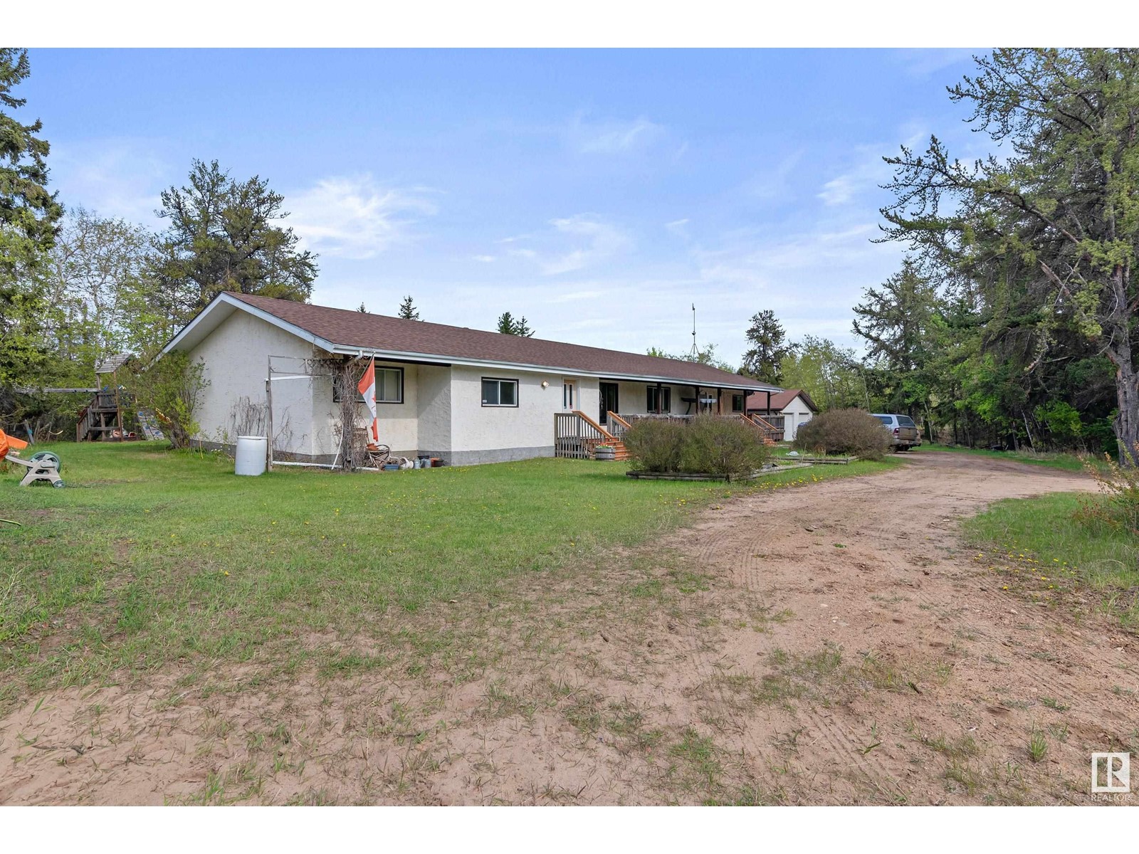 57209 Rge Rd 222, Rural Sturgeon County, Alberta  T0A 2W0 - Photo 2 - E4440194