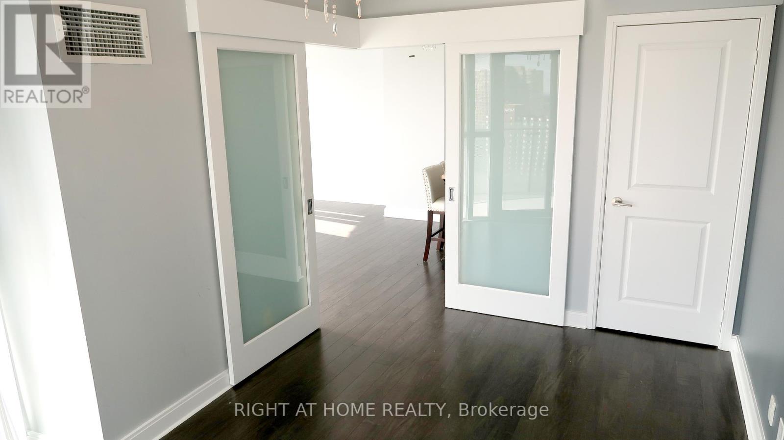 1606 - 50 Absolute Avenue, Mississauga, Ontario  L4Z 0A8 - Photo 5 - W12194162