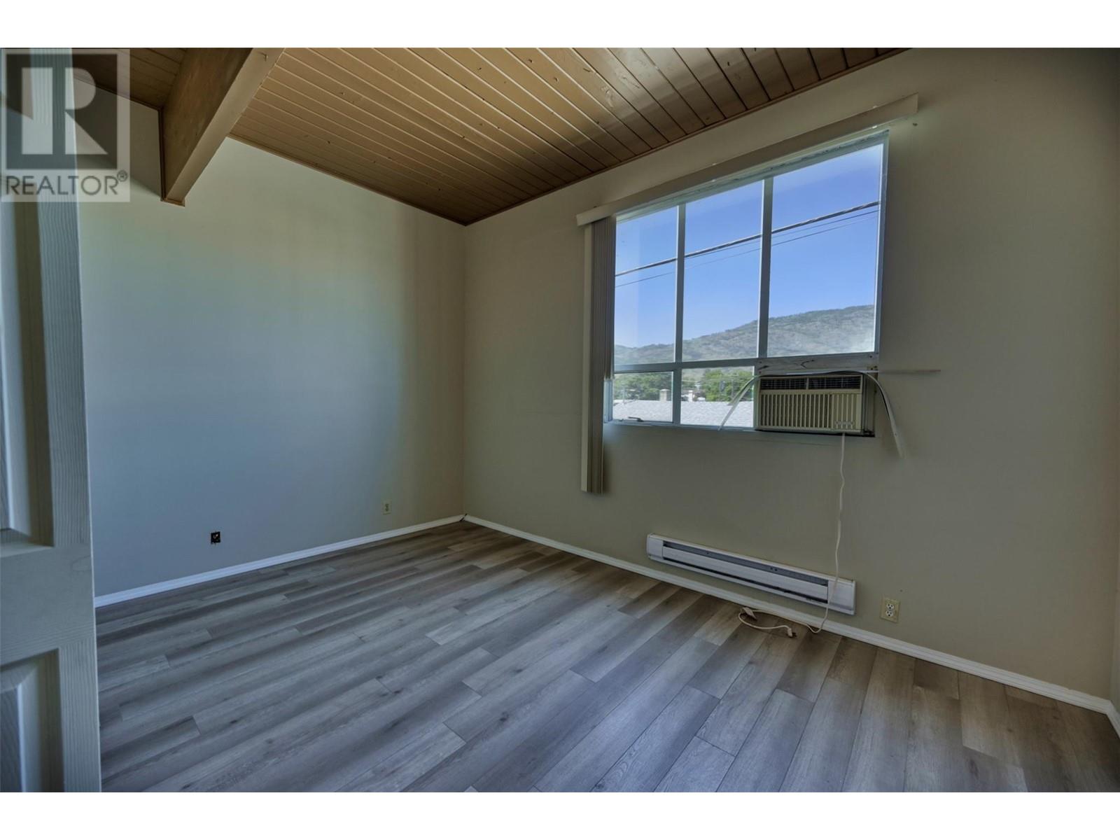 8143 Main Street, Osoyoos, British Columbia  V0H 1V0 - Photo 14 - 10347386