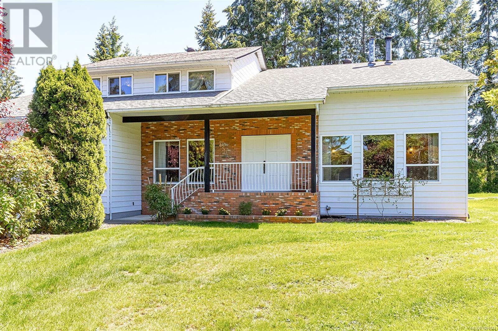 Property at 4507 Weber Rd image 4