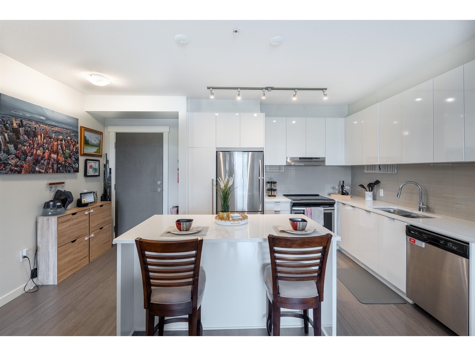323 31158 Westridge Place, Abbotsford, British Columbia  V2T 0K5 - Photo 3 - R3010456
