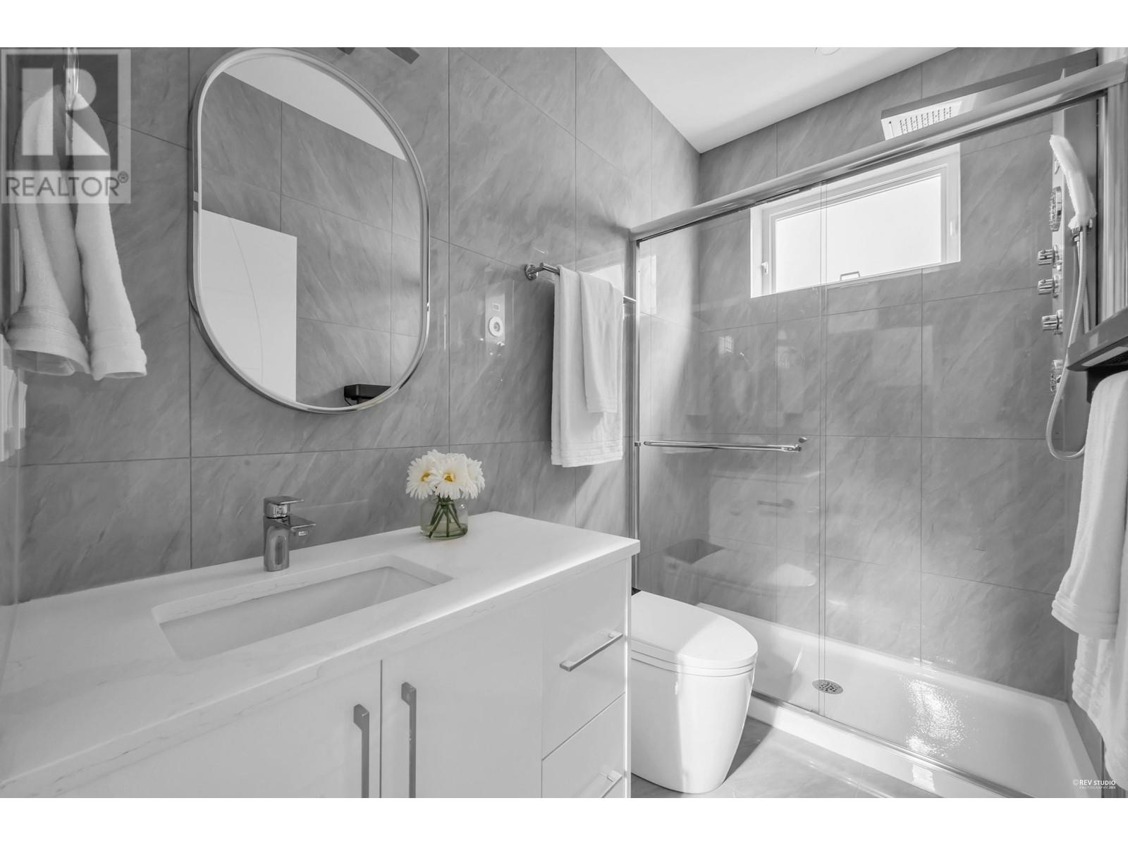 3 2512 E 22 Avenue, Vancouver, British Columbia  V5M 2X5 - Photo 8 - R3010050