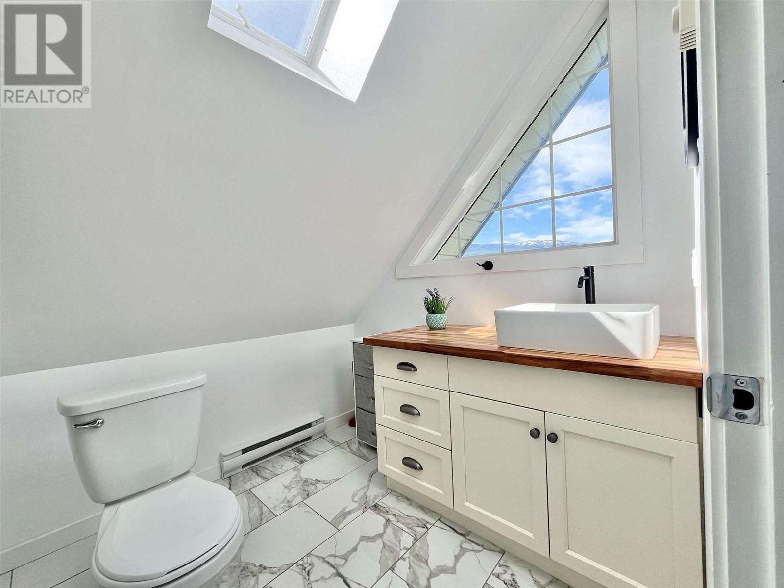 4784 Ivy Road, Eagle Bay, British Columbia  V0E 1T0 - Photo 39 - 10348965