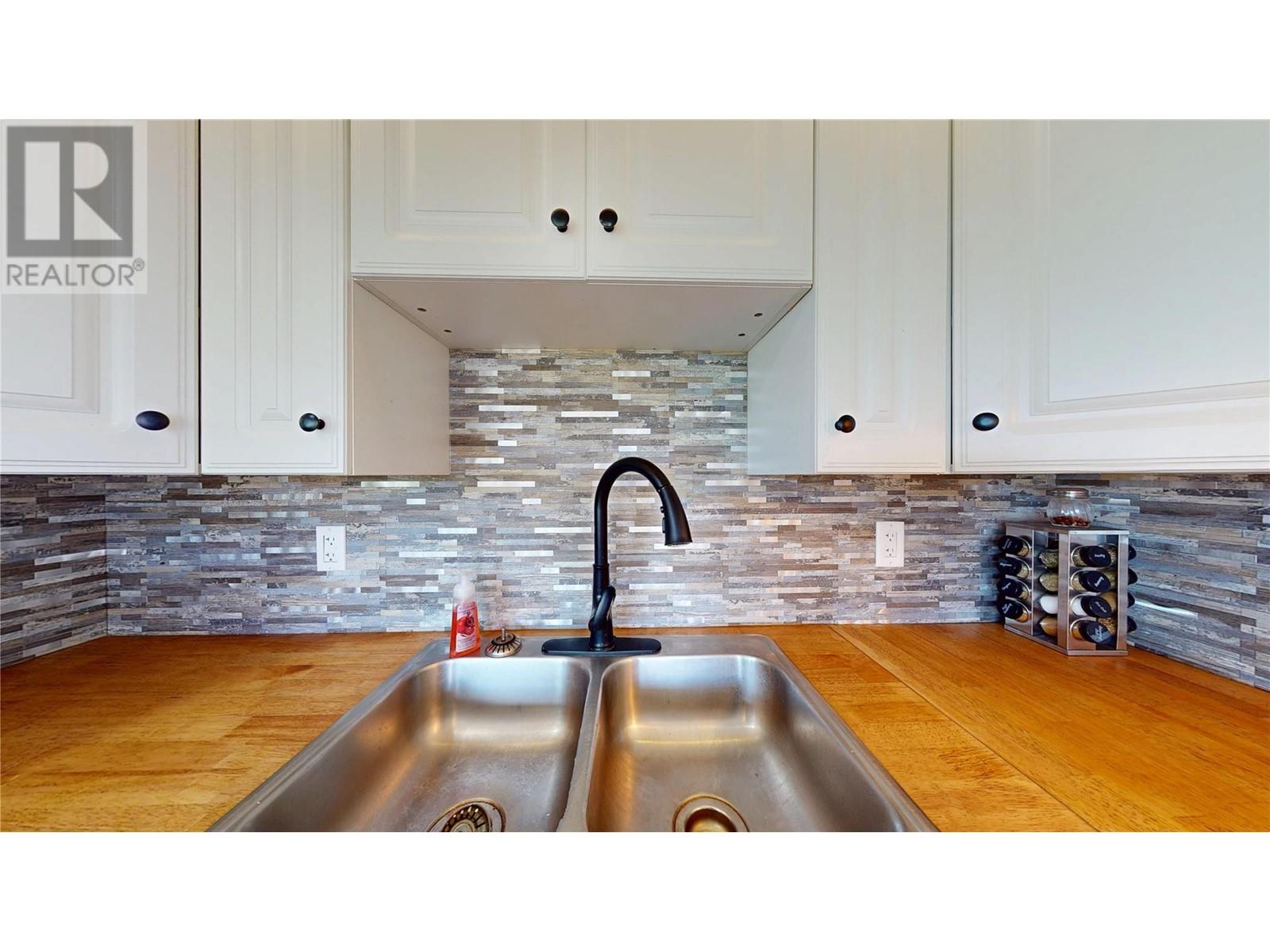 4784 Ivy Road, Eagle Bay, British Columbia  V0E 1T0 - Photo 59 - 10348965