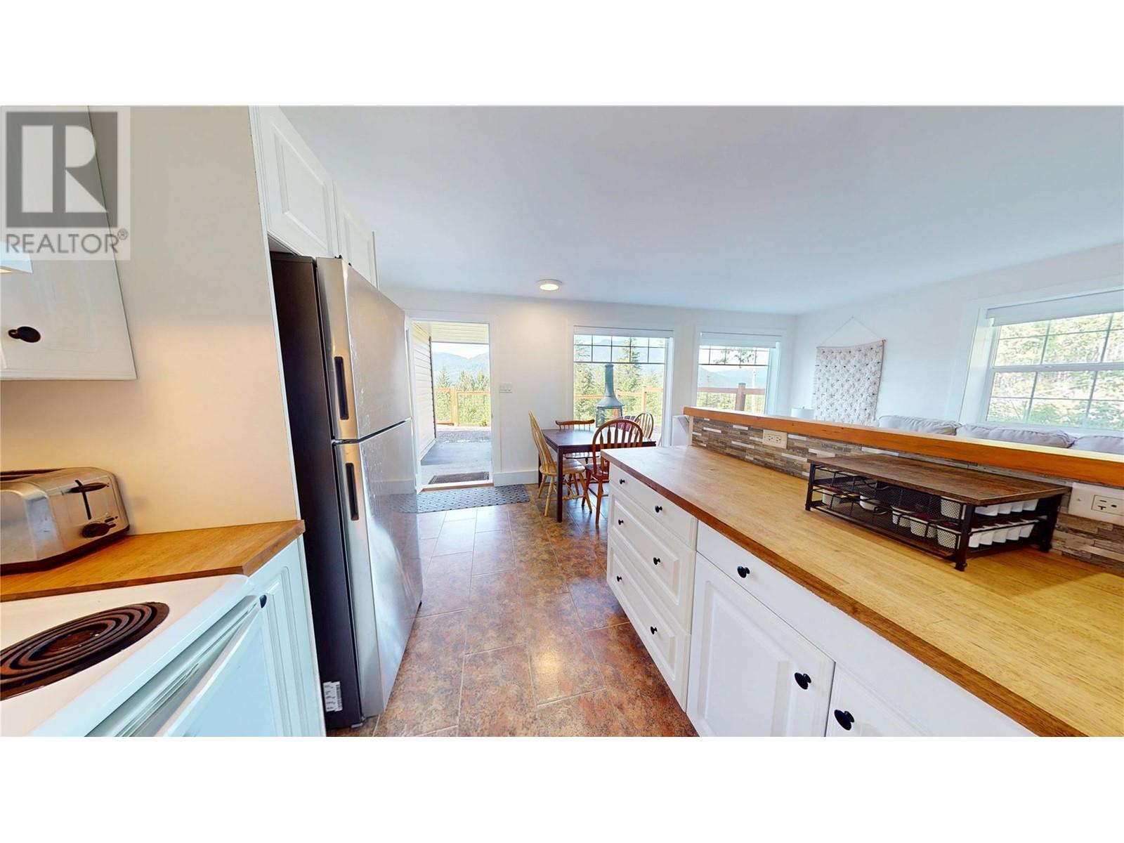 4784 Ivy Road, Eagle Bay, British Columbia  V0E 1T0 - Photo 60 - 10348965