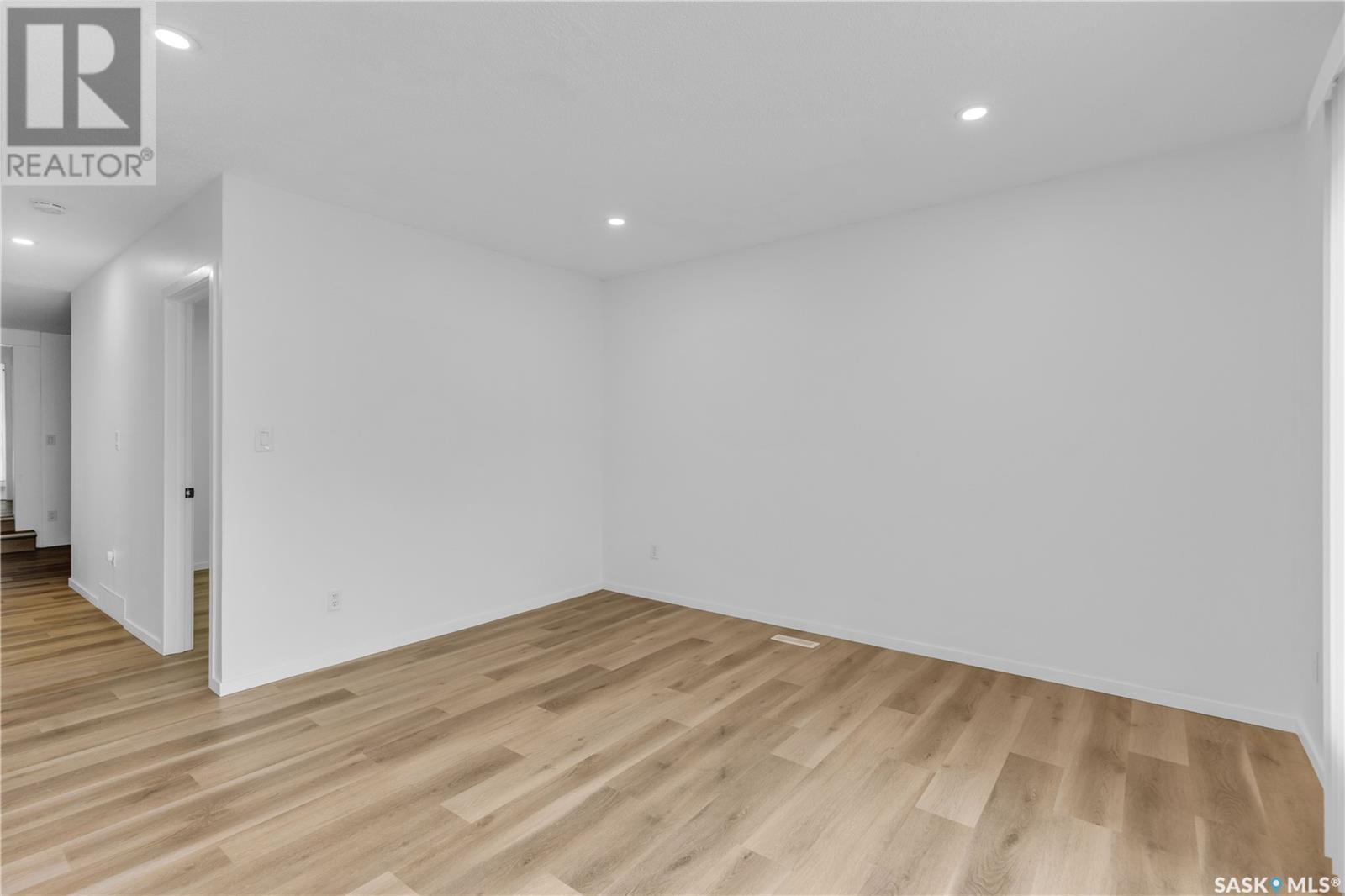 209 L Avenue N, Saskatoon, Saskatchewan  S7L 2P3 - Photo 4 - SK008147