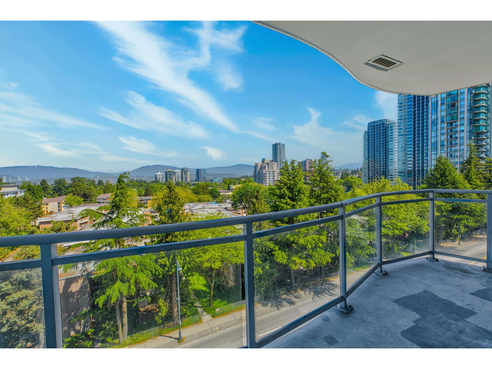 802 13318 104 Avenue, Surrey, British Columbia  V3T 0R2 - Photo 9 - R3011118