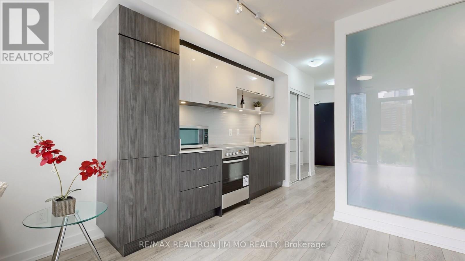 401 - 159 Wellesley Street E, Toronto, Ontario  M4Y 0H5 - Photo 14 - C12194179