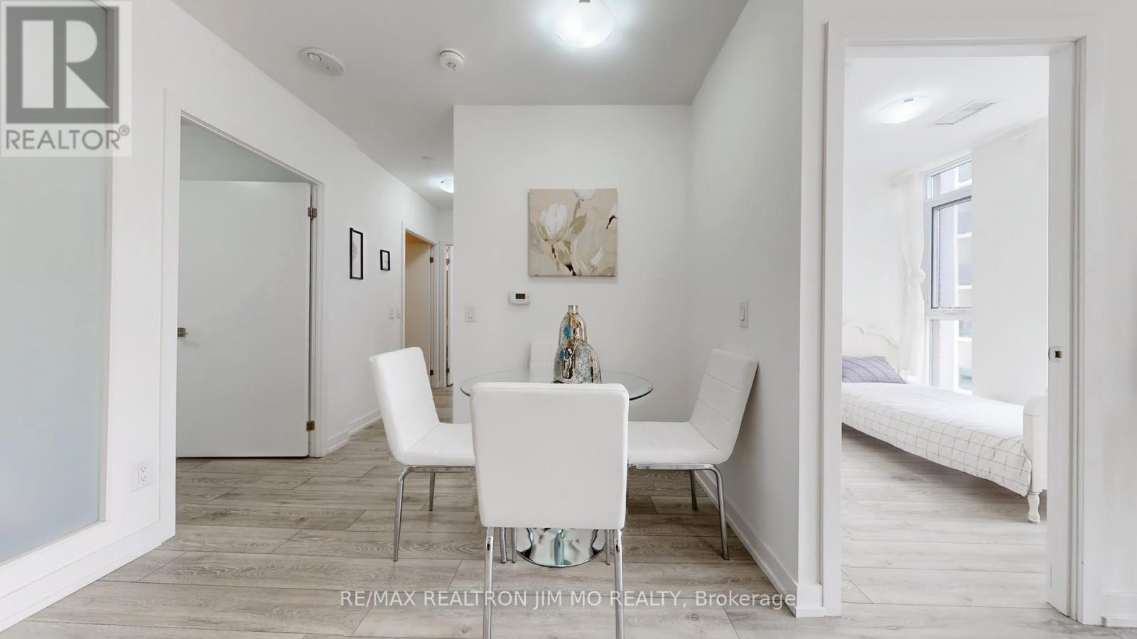 401 - 159 Wellesley Street E, Toronto, Ontario  M4Y 0H5 - Photo 18 - C12194179