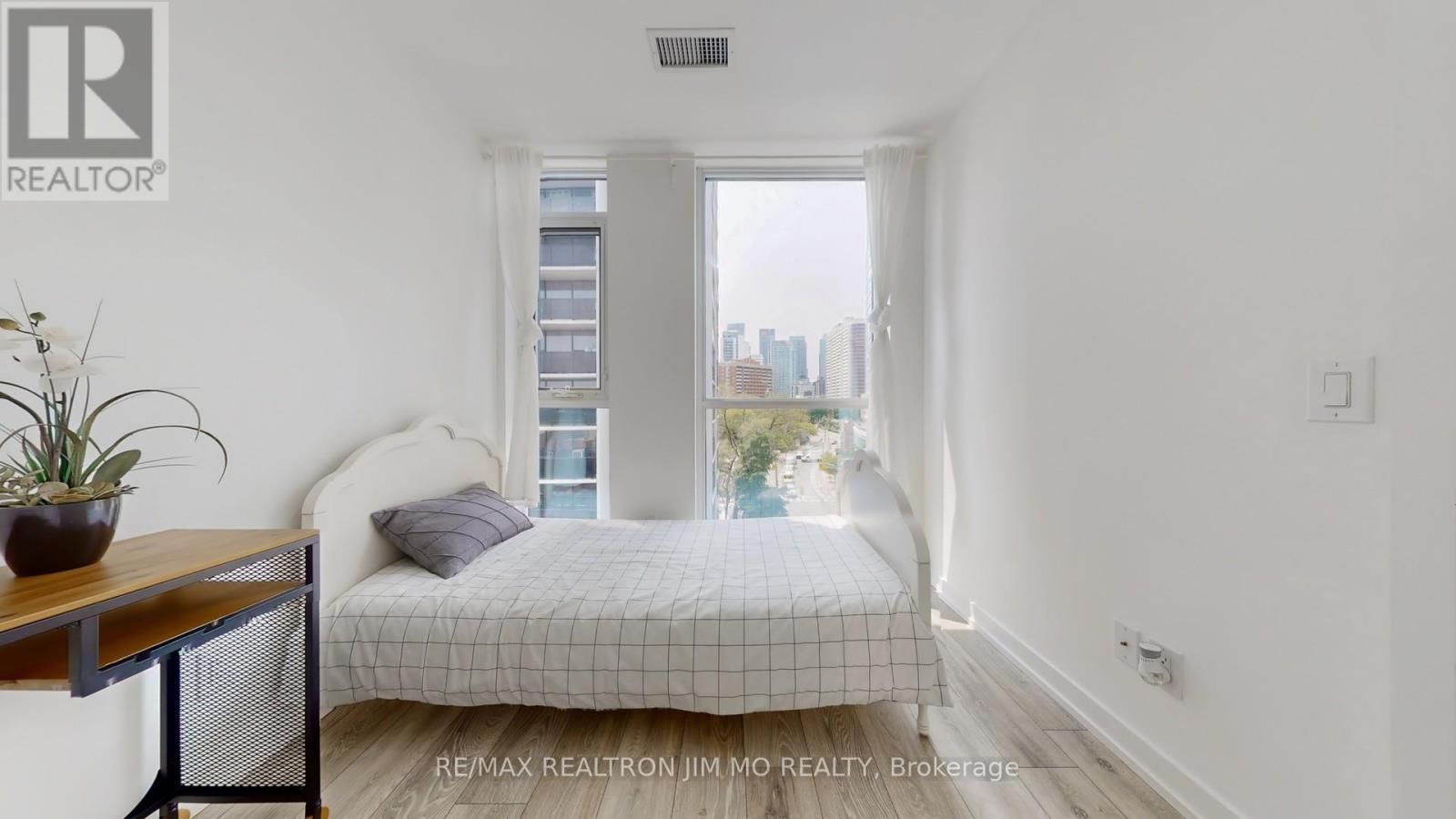 401 - 159 Wellesley Street E, Toronto, Ontario  M4Y 0H5 - Photo 25 - C12194179